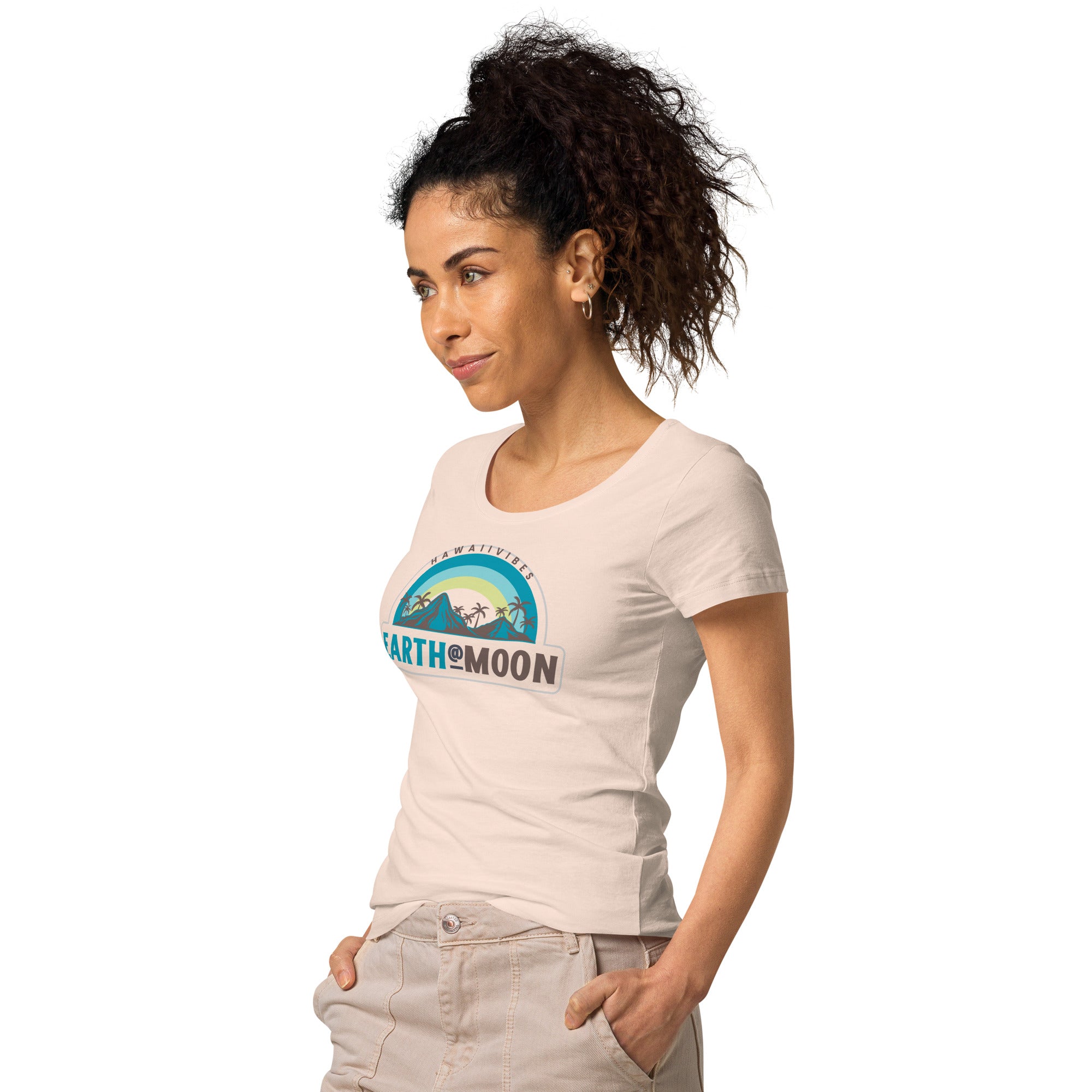 Hawaiian Vibes22 Women’s basic organic t-shirt